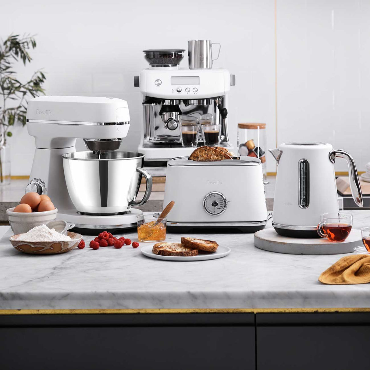 Breville The Bakery Chef Hub Stand Mixer